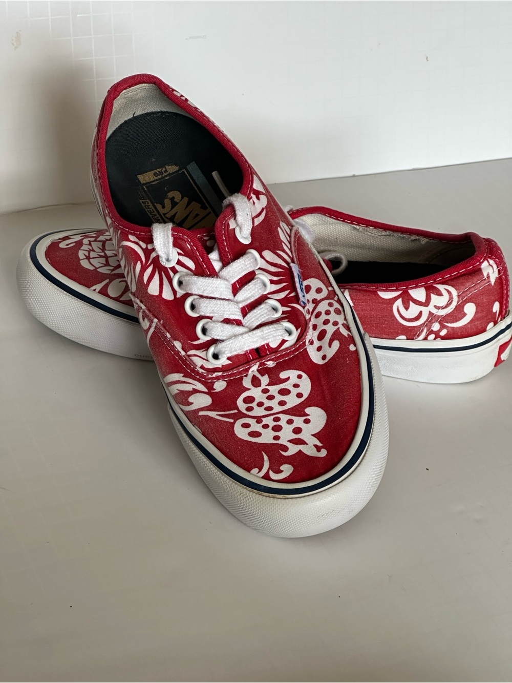 Vans Authentic Pro Hawaiian Floral Red Canvas Skate Shoes Men 6.5 Women 8 - Picture 7 of 11